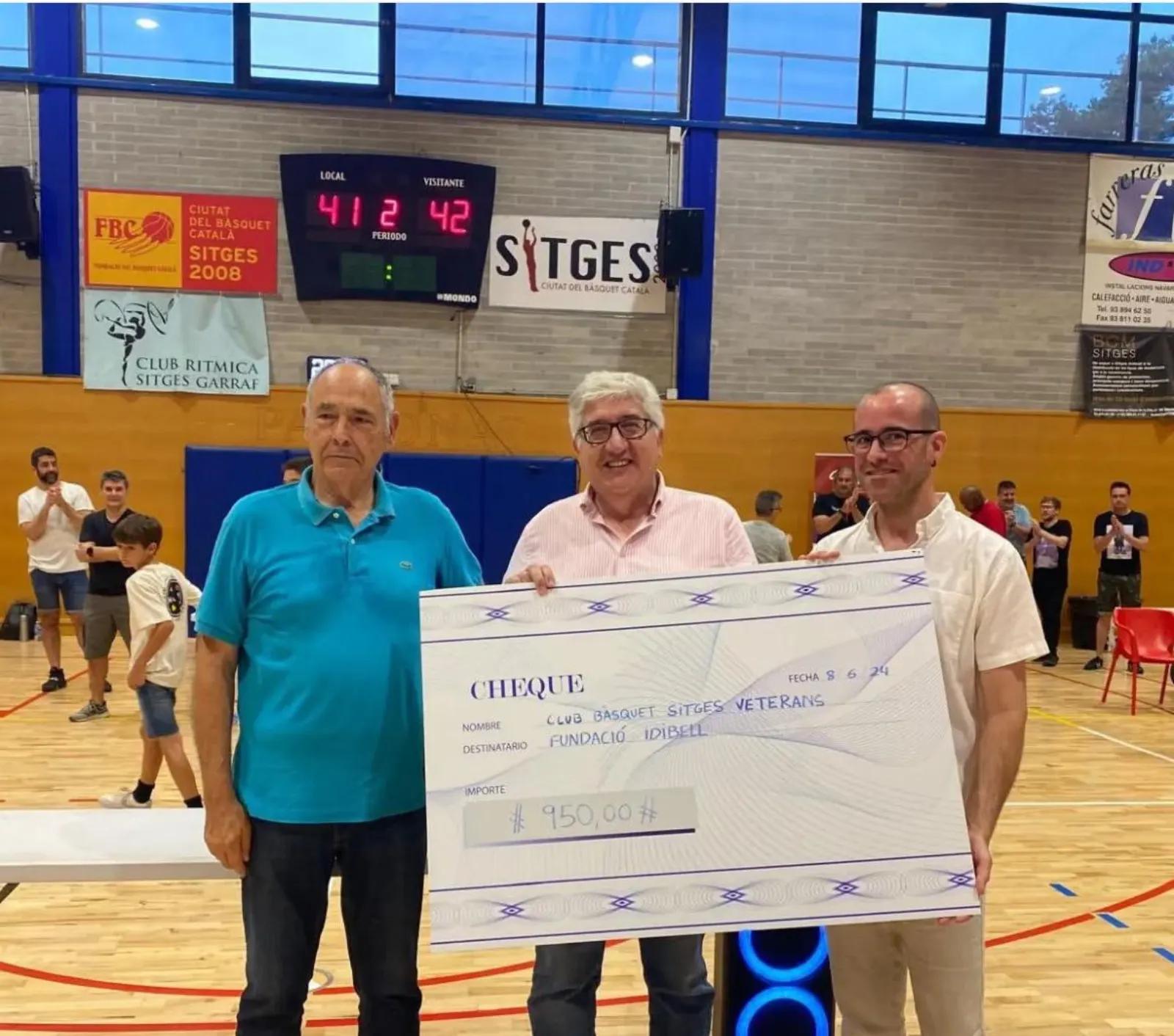 Entrega del xec solidari a IDIBELL
